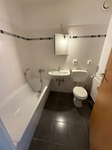 2 Zimmer Wohnung mit 49 m² in Magdeburg – Bild 2