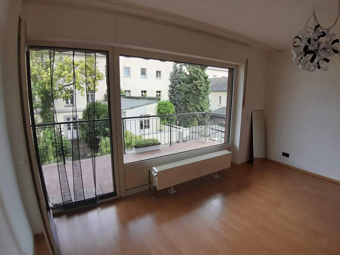 2 Zimmer Wohnung mit 68 m² in Krefeld – Bild 1