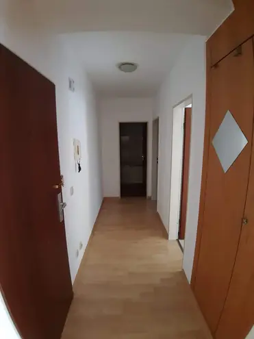 2 Zimmer Wohnung mit 68 m² in Krefeld – Bild 3