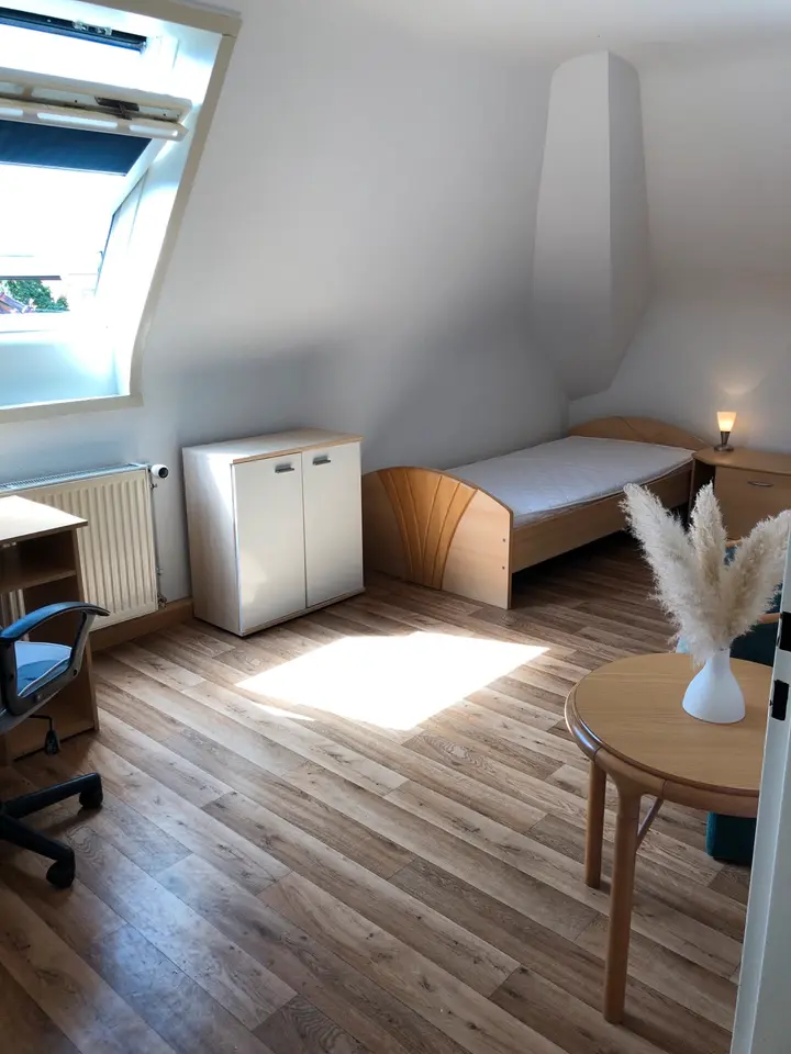 WG-Zimmer mit 12 m² in Rastatt – Bild 1