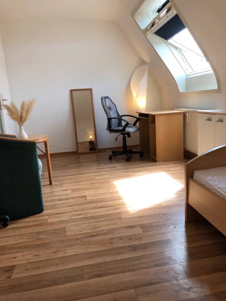 WG-Zimmer mit 12 m² in Rastatt – Bild 3