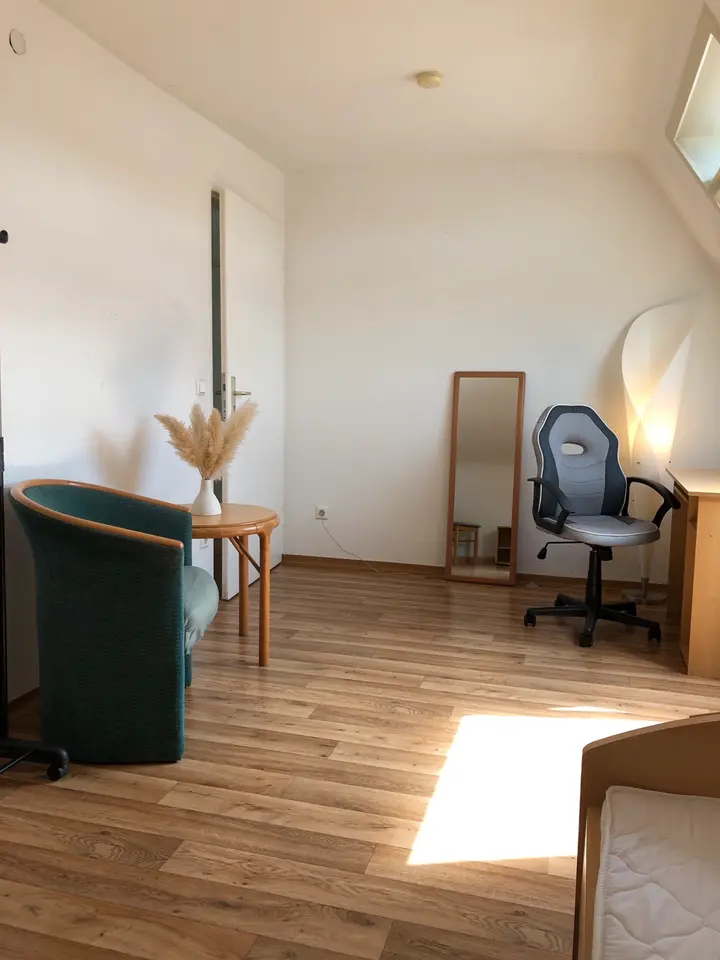 WG-Zimmer mit 12 m² in Rastatt – Bild 4
