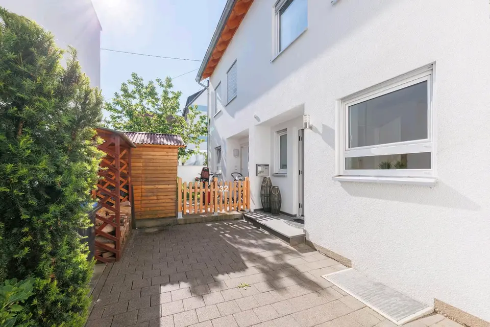 6 Zimmer Haus mit 181 m² in Stuttgart – Bild 3