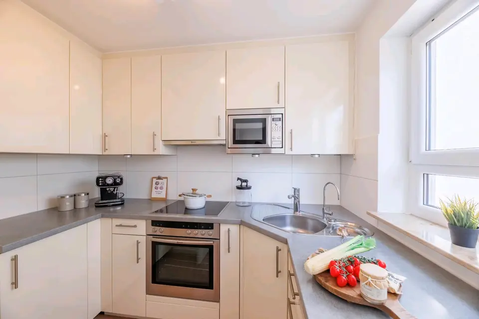 6 Zimmer Haus mit 181 m² in Stuttgart – Bild 9