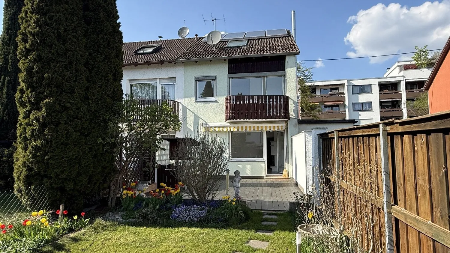 5 Zimmer Haus mit 123 m² in Augsburg – Bild 1