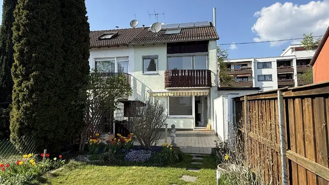 5 Zimmer Haus mit 123 m² in Augsburg – Bild 1