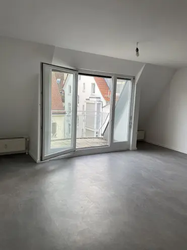 4 Zimmer Wohnung mit 100 m² in Stuttgart – Bild 6