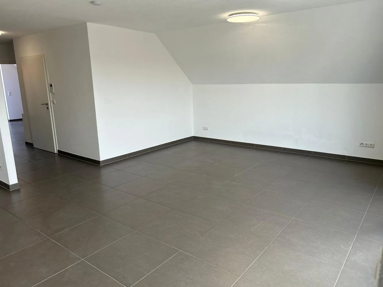4 Zimmer Wohnung mit 85 m² in Sindelfingen – Bild 2