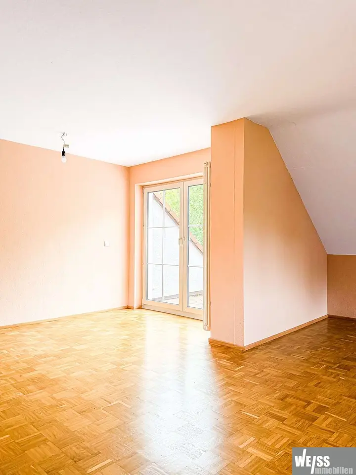 4 Zimmer Wohnung mit 103 m² in Würzburg – Bild 1