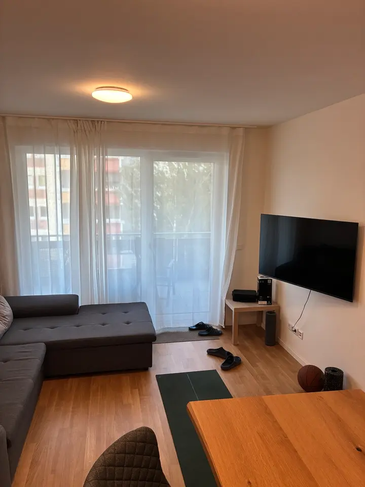 2 Zimmer Wohnung mit 56 m² in Rostock – Bild 1