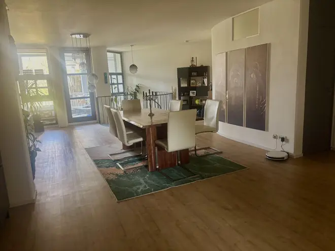 2 Zimmer Wohnung mit 110 m² in Bonn – Bild 2