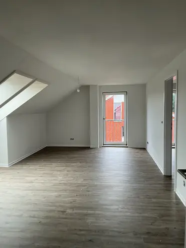 3 Zimmer Wohnung mit 74 m² in Kiel – Bild 2
