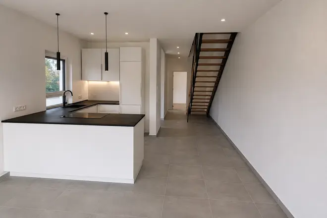 4 Zimmer Haus mit 150 m² in Wiesbaden – Bild 1