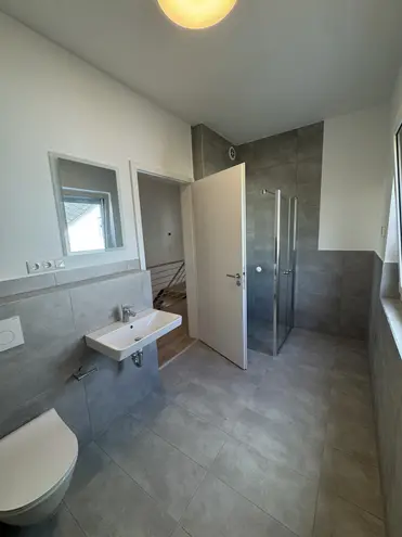 4 Zimmer Haus mit 150 m² in Wiesbaden – Bild 7