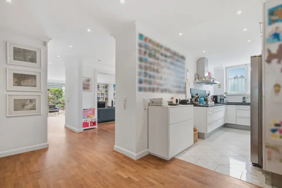 5 Zimmer Wohnung mit 231 m² in Brühl – Bild 4