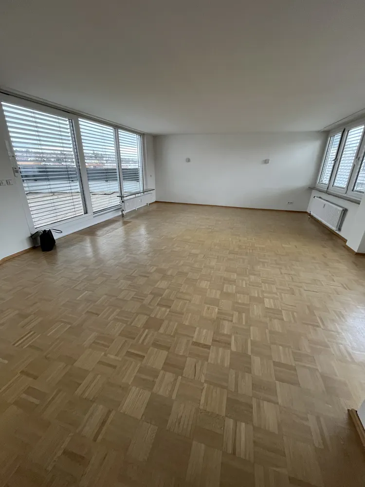 5 Zimmer Wohnung mit 139 m² in Pforzheim – Bild 2