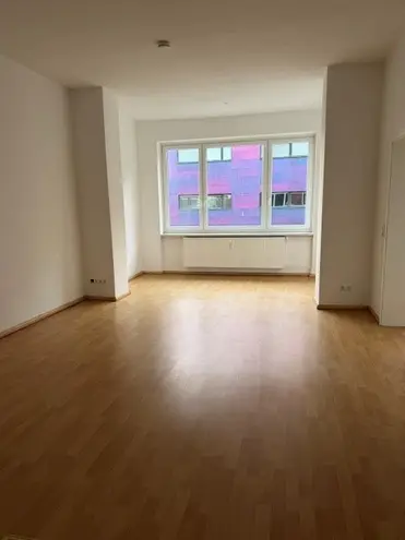 4 Zimmer Wohnung mit 106 m² in Kiel – Bild 2