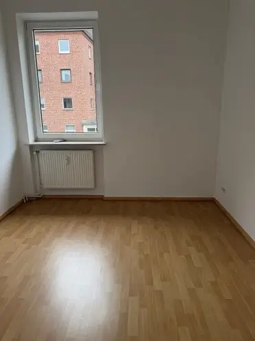 4 Zimmer Wohnung mit 106 m² in Kiel – Bild 4