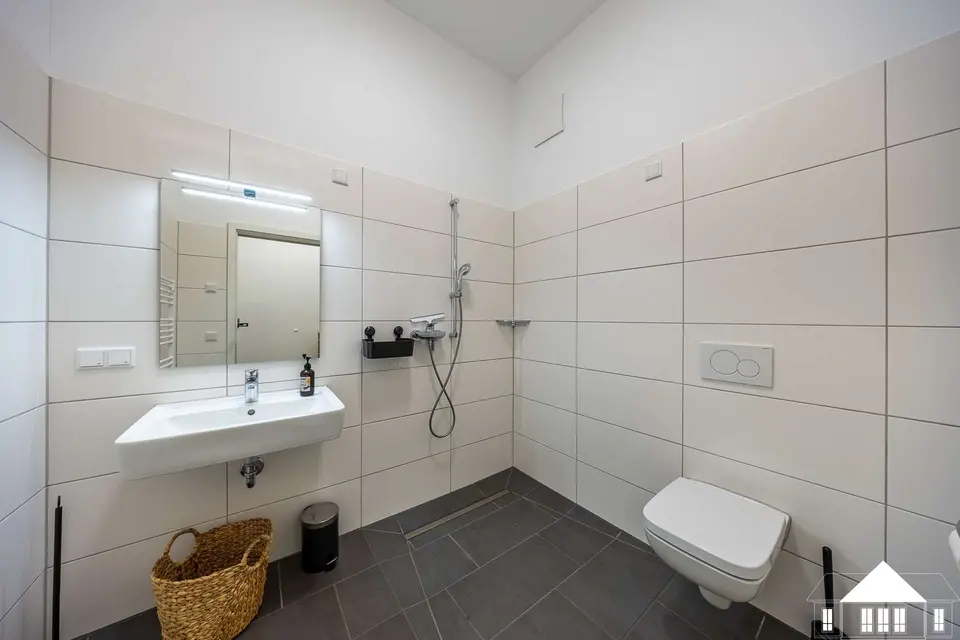 2 Zimmer Wohnung mit 100 m² in Delmenhorst – Bild 9