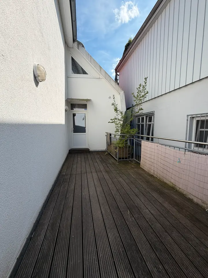 5 Zimmer Wohnung mit 120 m² in Wilhelmshaven – Bild 3