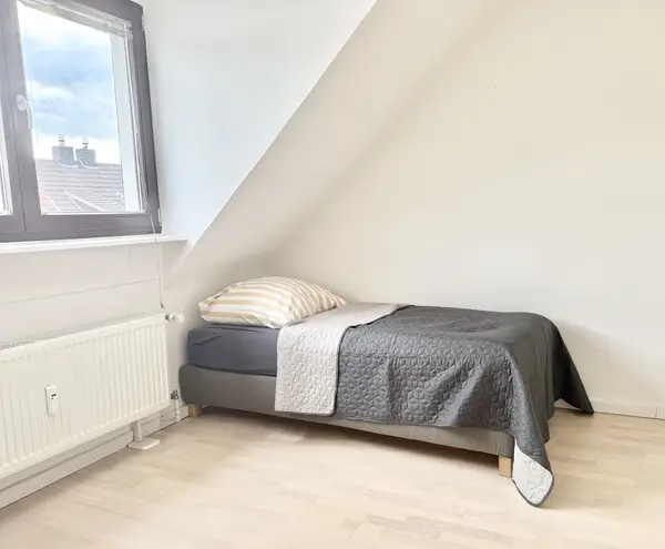 4 Zimmer Wohnung mit 87 m² in Düsseldorf – Bild 6