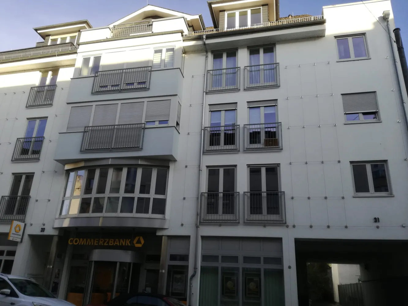 3 Zimmer Wohnung mit 115 m² in Wiesbaden – Bild 1