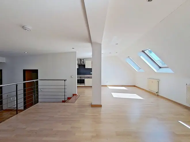 3 Zimmer Wohnung mit 118 m² in Magdeburg – Bild 2
