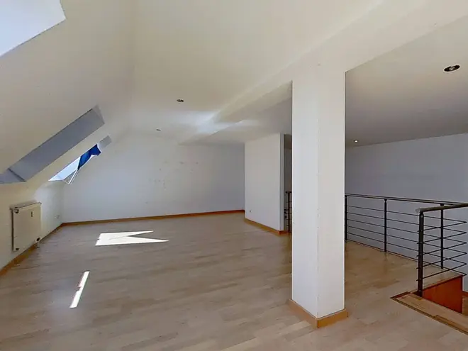 3 Zimmer Wohnung mit 118 m² in Magdeburg – Bild 3