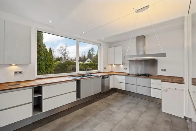 6 Zimmer Haus mit 233 m² in Hamburg – Bild 12