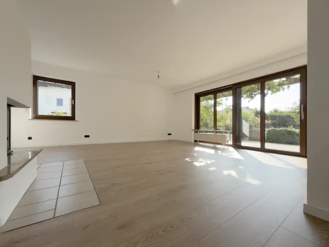 10 Zimmer Haus mit 293 m² in Amberg – Bild 2