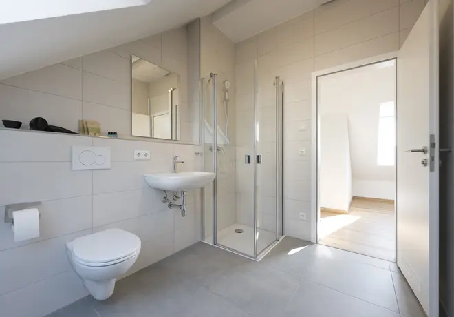 7 Zimmer Wohnung mit 135 m² in München – Bild 5