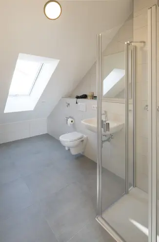 7 Zimmer Wohnung mit 135 m² in München – Bild 6