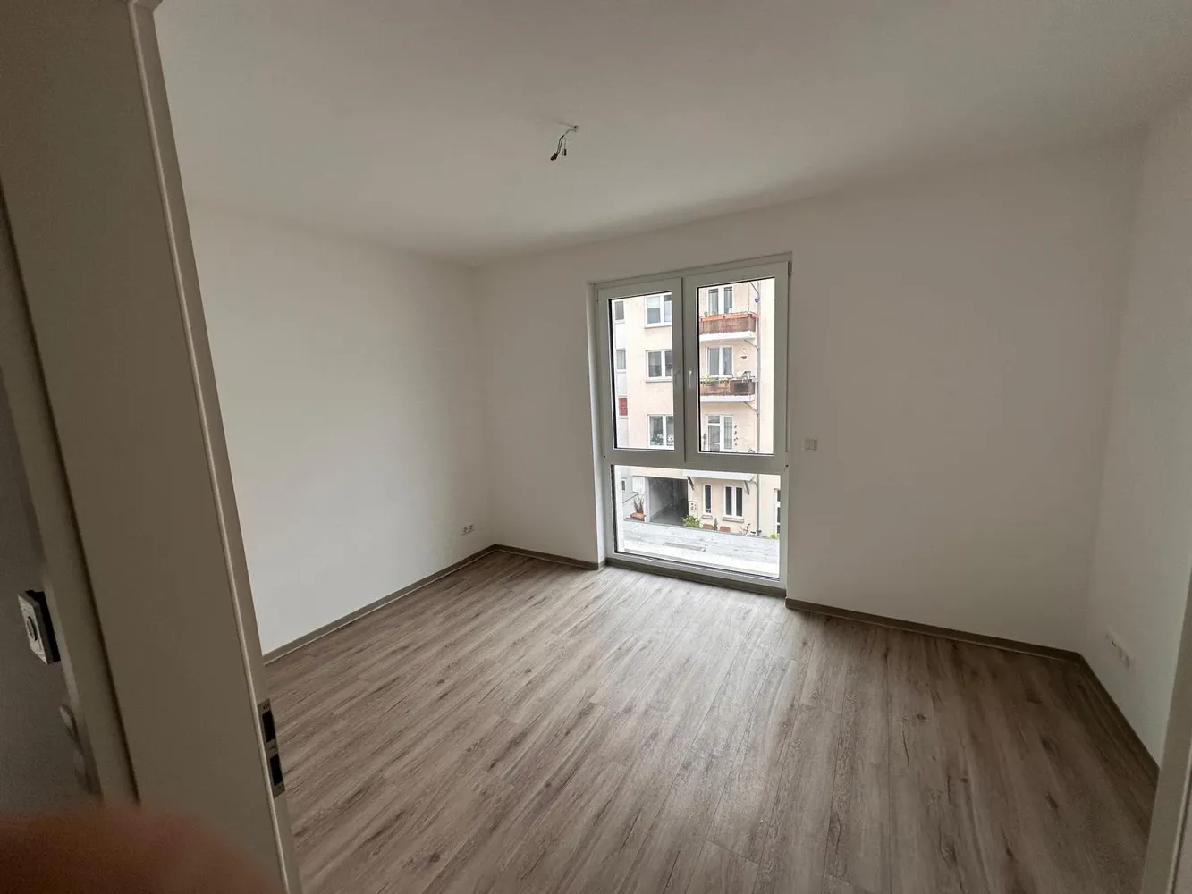 4 Zimmer Wohnung mit 95 m² in Hannover – Bild 1