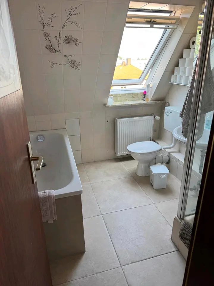 5 Zimmer Wohnung mit 140 m² in Detmold – Bild 9