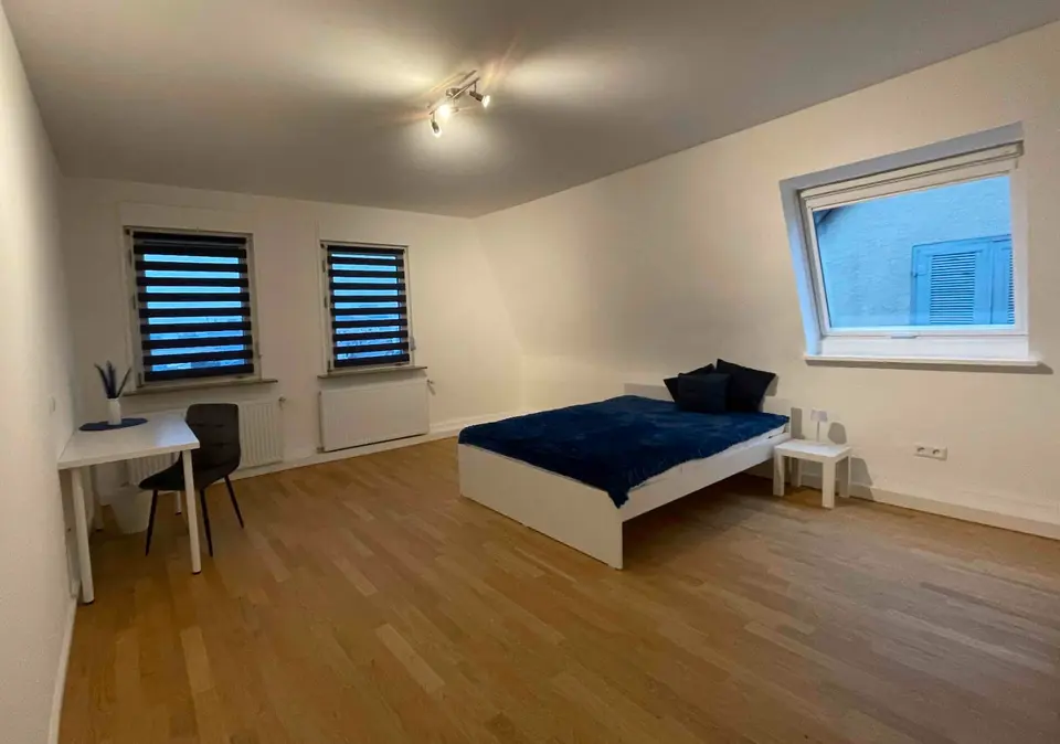 WG-Zimmer mit 120 m² in Stuttgart – Bild 1