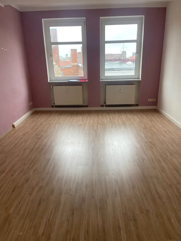 5 Zimmer Wohnung mit 119 m² in Aschersleben – Bild 1