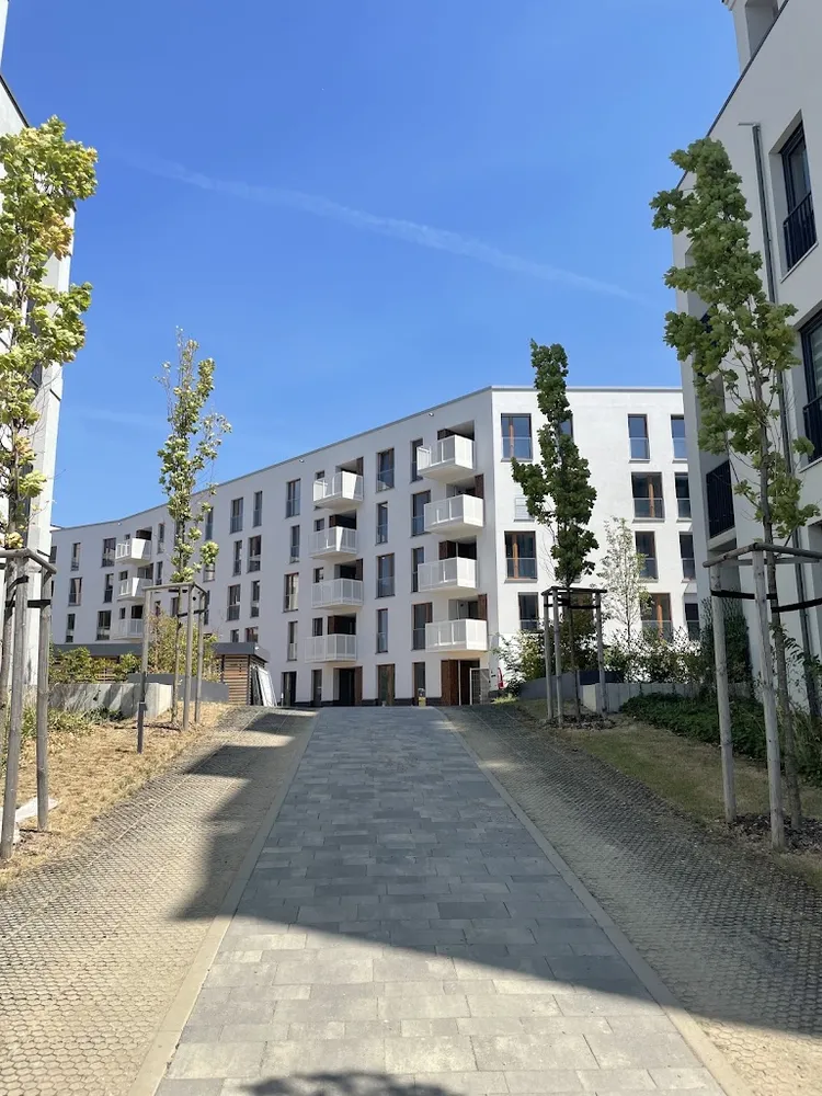 4 Zimmer Wohnung mit 105 m² in Dresden – Bild 1