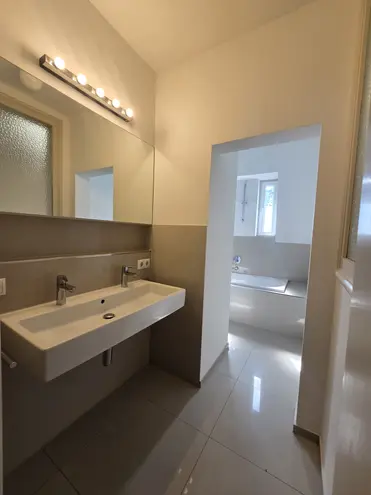 5 Zimmer Wohnung mit 155 m² in Stuttgart – Bild 3