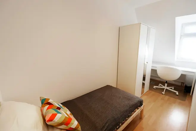 WG-Zimmer mit 9 m² in Erfurt – Bild 1