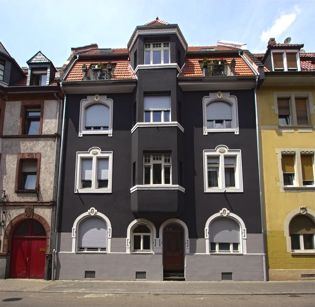 4 Zimmer Wohnung mit 108 m² in Ludwigshafen am Rhein – Bild 1