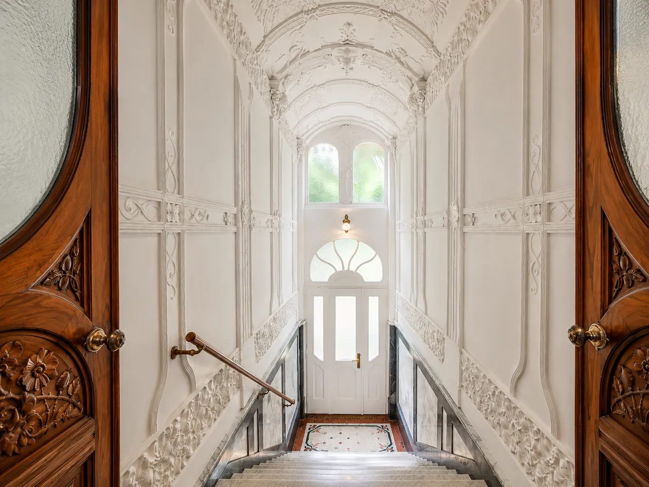 6 Zimmer Wohnung mit 240 m² in Wiesbaden – Bild 5