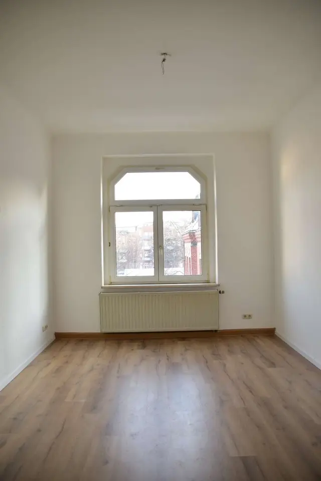 4 Zimmer Wohnung mit 95 m² in Zwickau – Bild 2