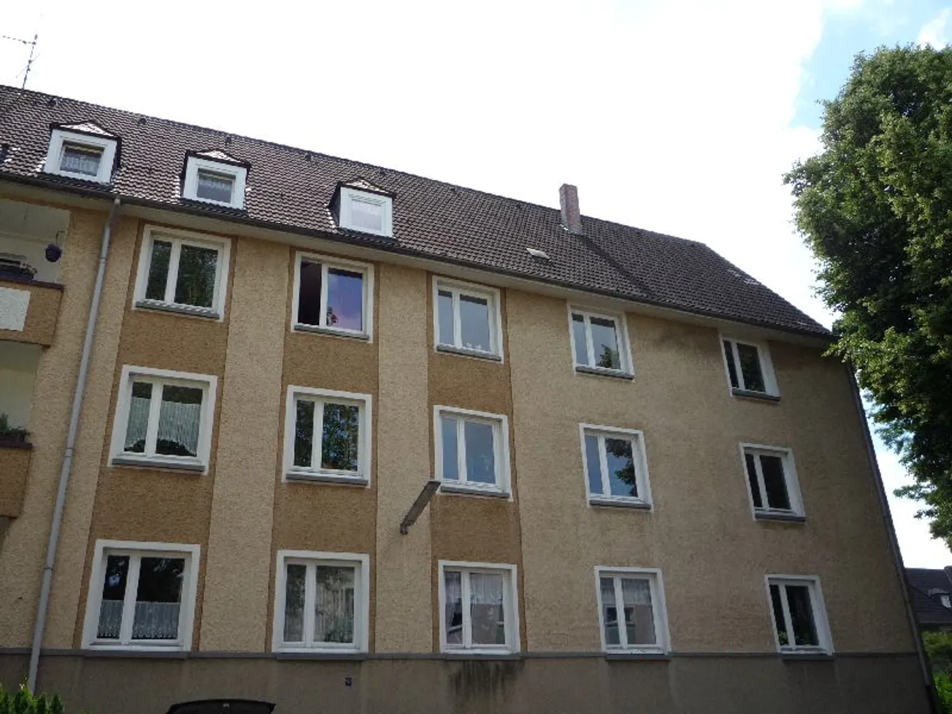 3 Zimmer Wohnung mit 90 m² in Essen – Bild 2
