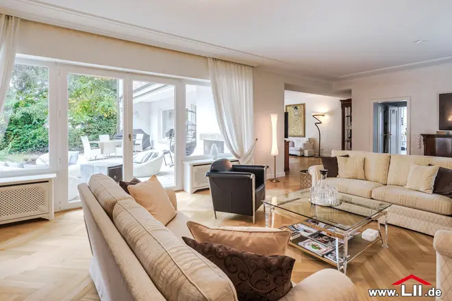 11 Zimmer Haus mit 405 m² in Frankfurt am Main – Bild 6