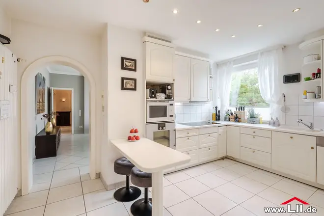 11 Zimmer Haus mit 405 m² in Frankfurt am Main – Bild 7
