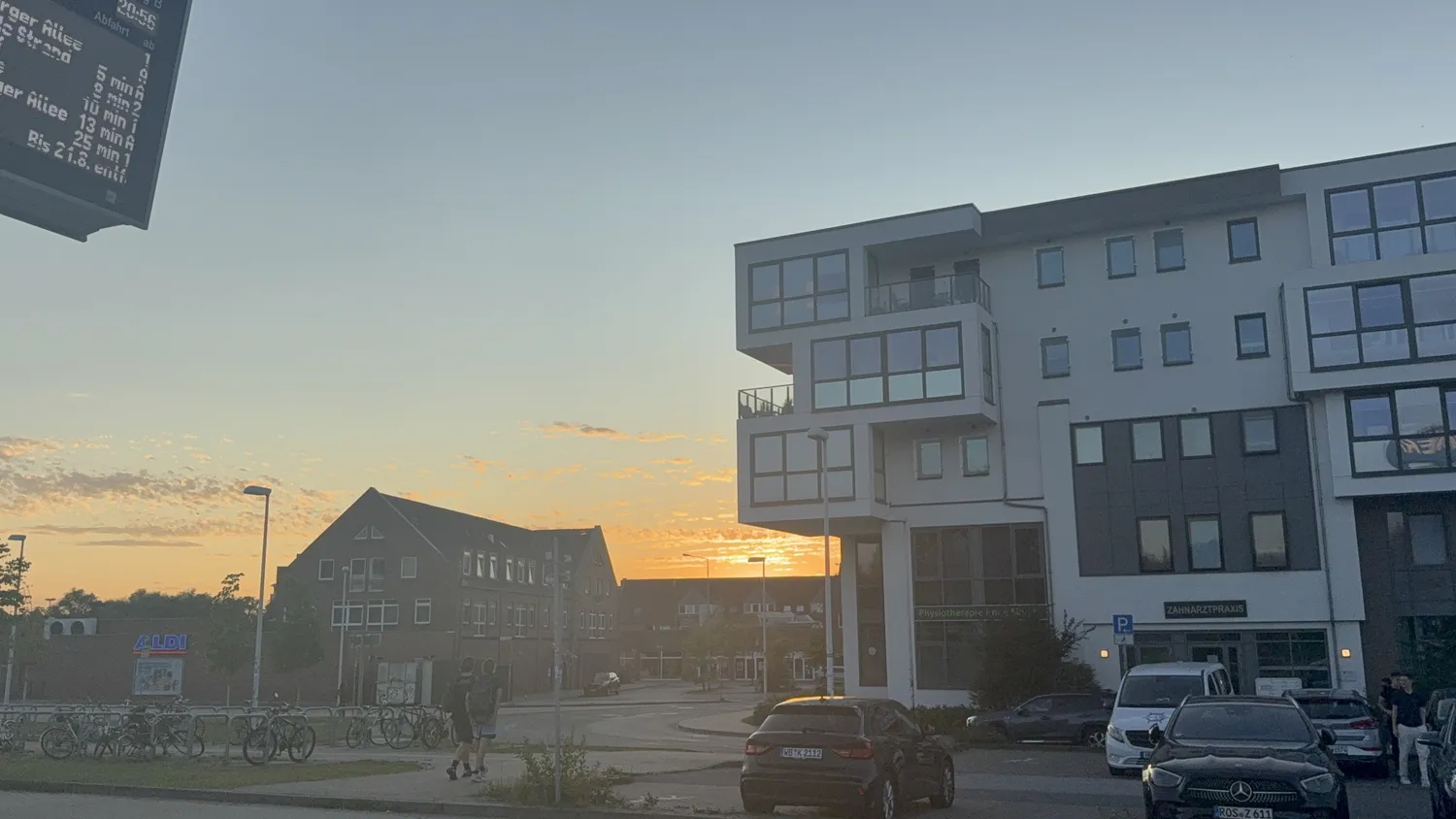3 Zimmer Wohnung mit 64 m² in Rostock – Bild 2
