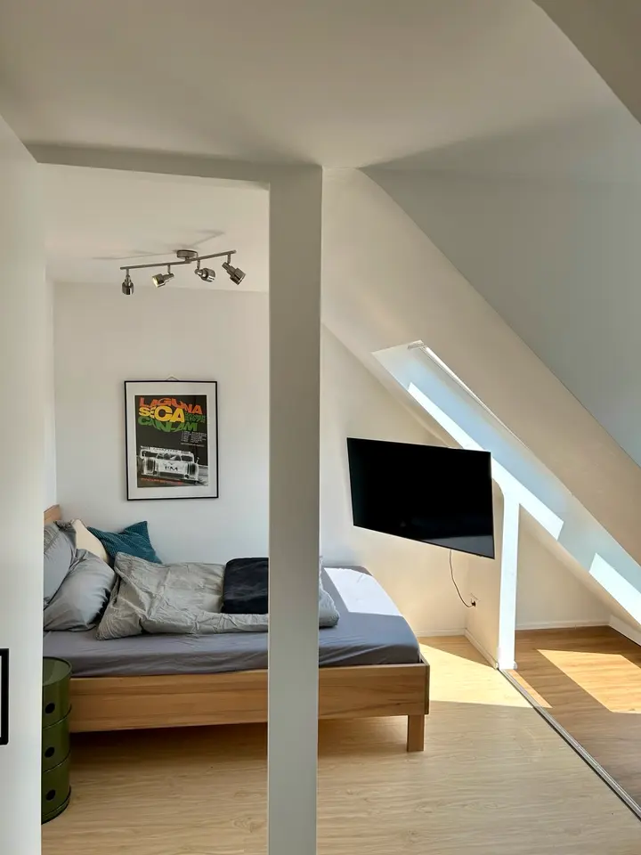 WG-Zimmer mit 64 m² in Stuttgart – Bild 1