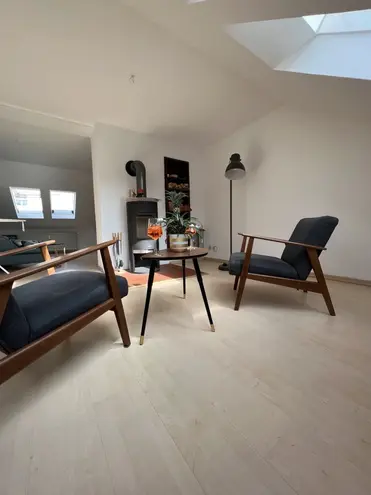 6 Zimmer Wohnung mit 143 m² in Kiel – Bild 2