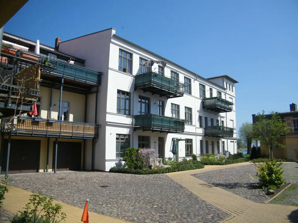 3 Zimmer Wohnung mit 106 m² in Brandenburg an der Havel – Bild 1