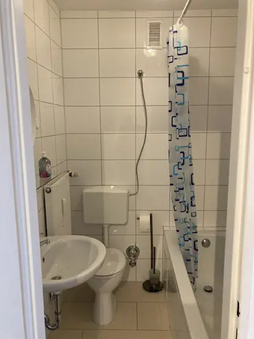 1 Zimmer Wohnung mit 38 m² in Frankfurt am Main – Bild 7